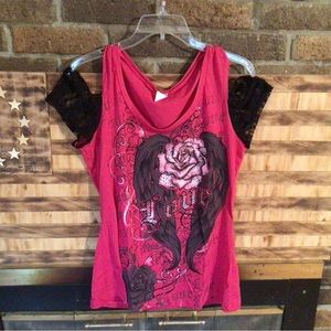 Ladies Harley Davidson t shirt.